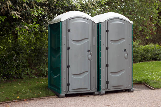 Best Standard Portable Toilet Rental in Erie, KS