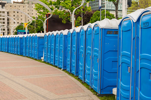 Best Restroom Trailer for Weddings in Erie, KS